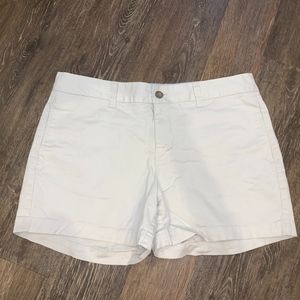 Gap khaki shorts